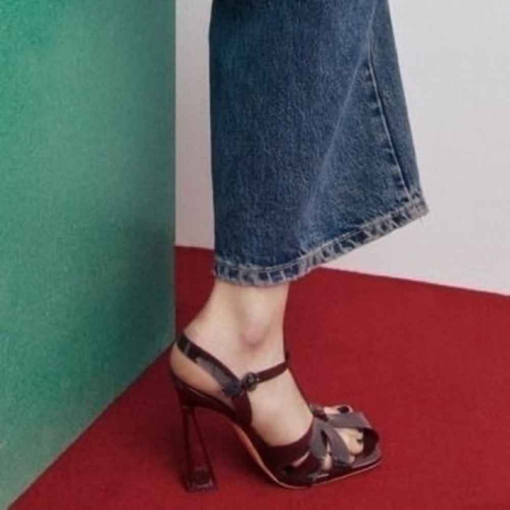 ZARA  VINYL HEELED CAGE SANDALS 3320/010